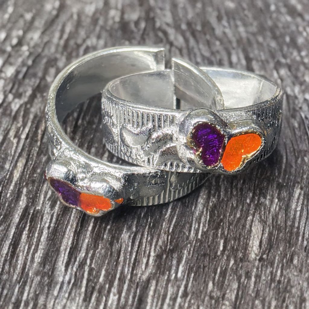 Handcrafted GERMANSILVERS Cuff Toe ring with Purple Amethyst and Orange Stone Accents, Textured Design