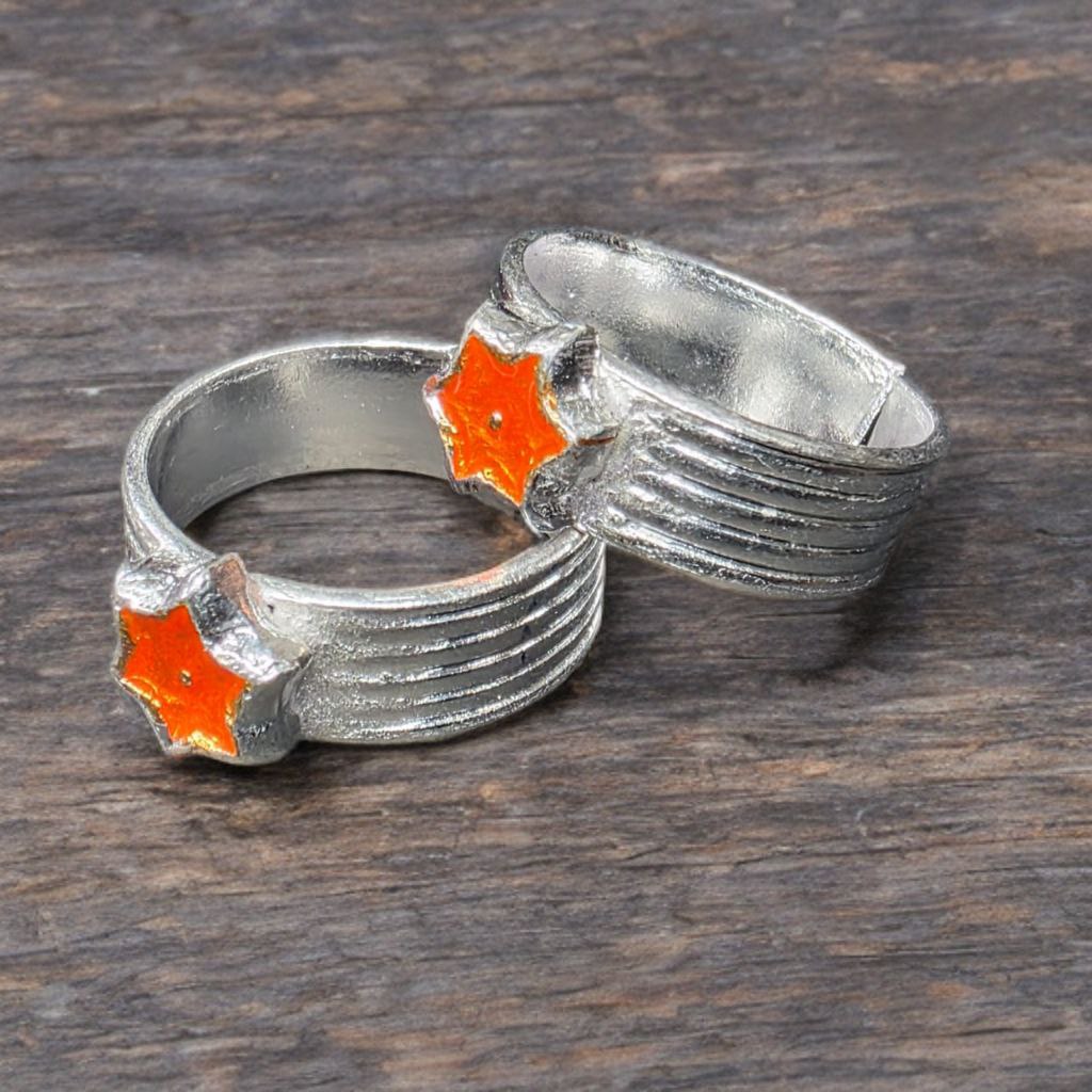 German Silver Adjustable Ring with orange Crystal Star Design, Textured Band, Contemporary Style
