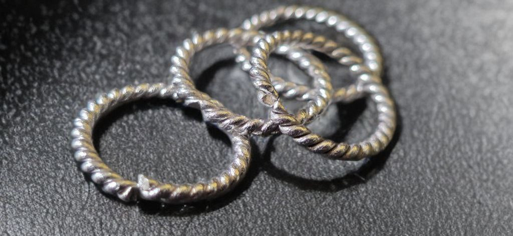 spiral plain Toe Ring, GERMANSILVERS,plain silver plated Enamel, Adjustable Size, Contemporary Style