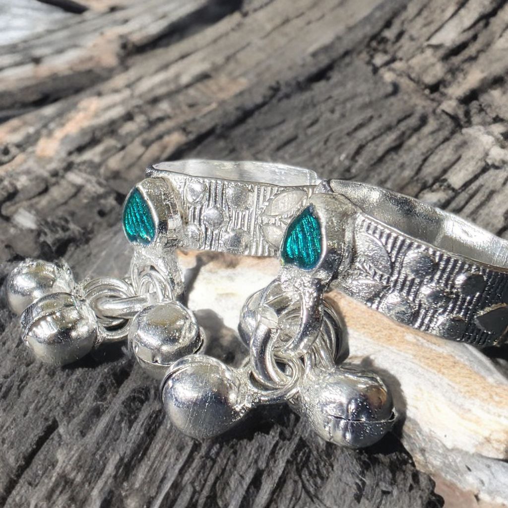 GERMANSILVERS Toe Rings with Greenblue oven Design, Traditional Indian Style, Adjustable Size, Set of 2