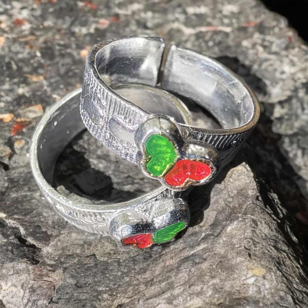 German Silver Toe Ring with Amethyst and Orange Stone, Adjustable Band, Contemporary Style, 2.5 cm