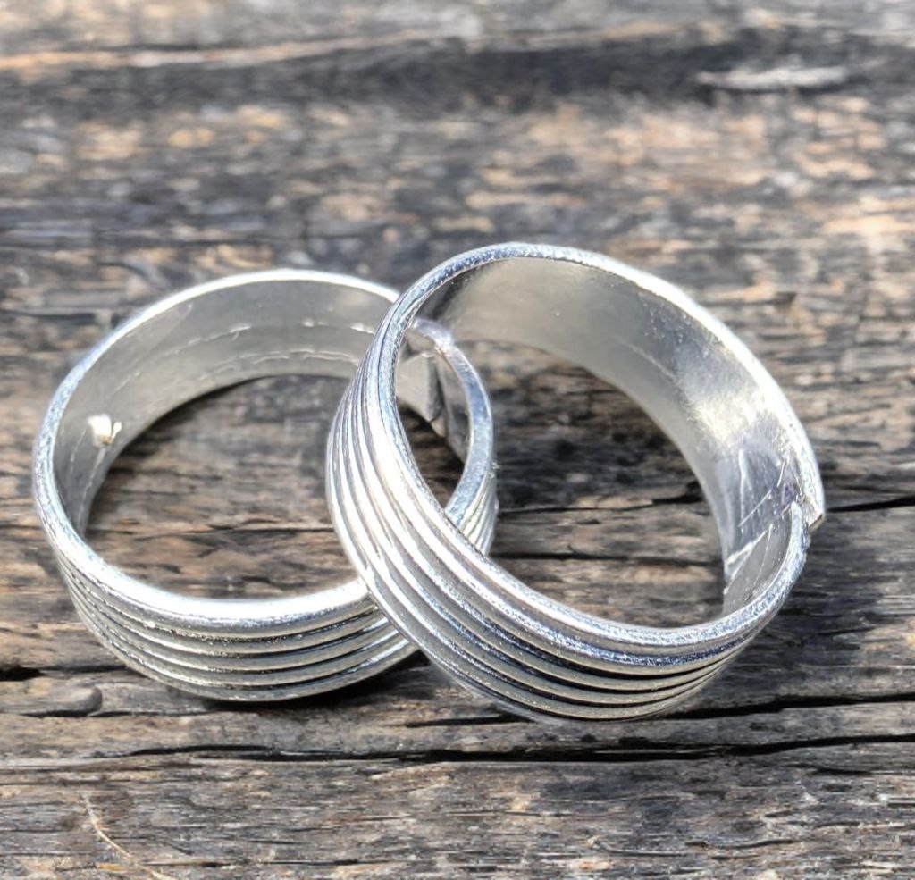 German Silver Toe Ring, Adjustable Band with Stone Accents, Contemporary Style, Set of 2, Silver