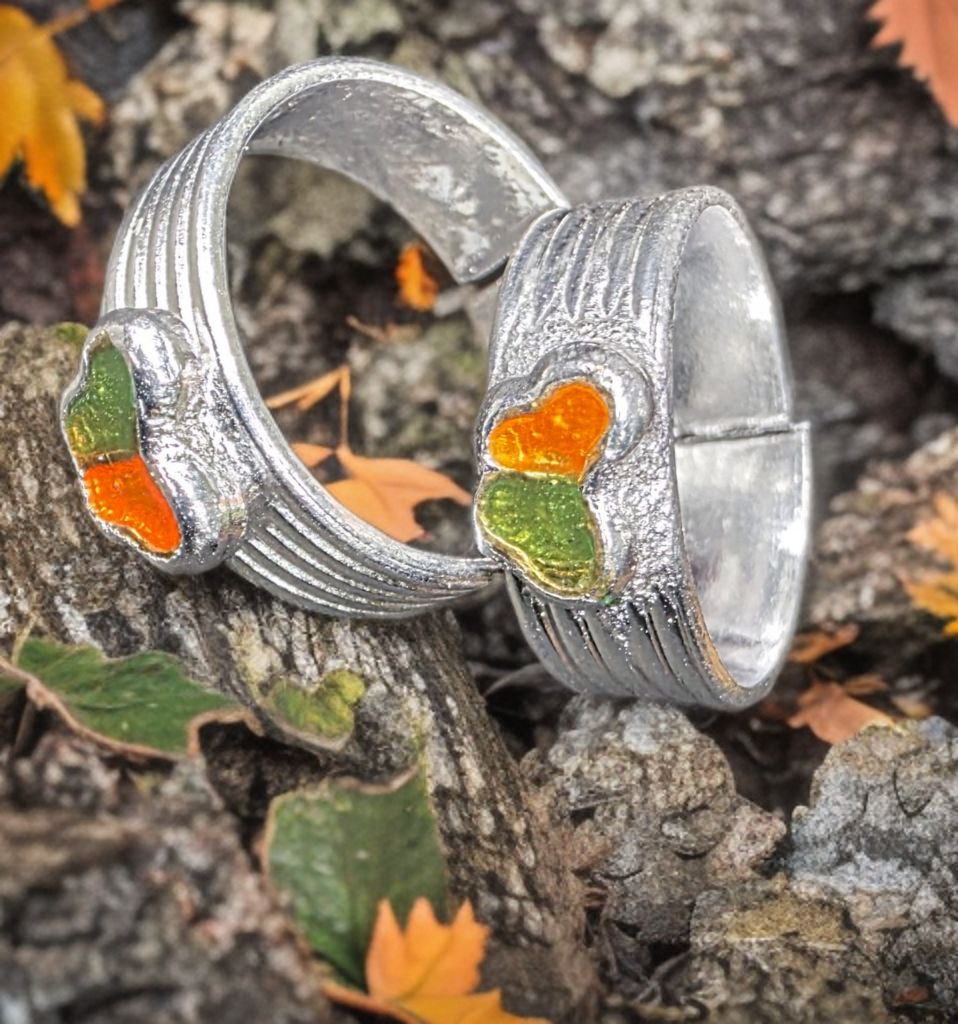 German Silver Toe Ring with Orange Stone Accents, Adjustable Band, Textured Design, Set of 2