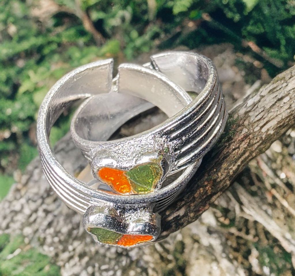 German Silver Toe Ring with Orange Stone Accents, Adjustable Band, Textured Design, Set of 2