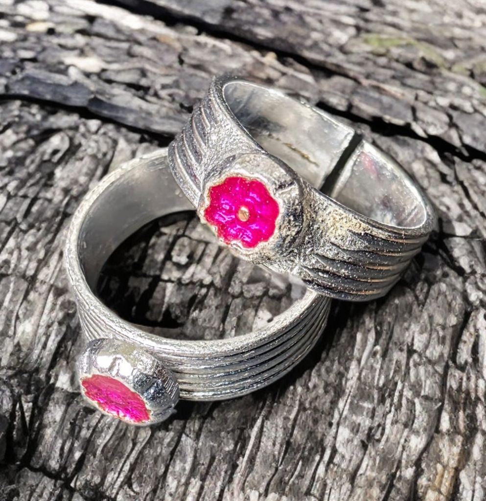 Handcrafted GERMANSILVERS Toe Ring with Pink Crystal Inlay, Textured Band Design