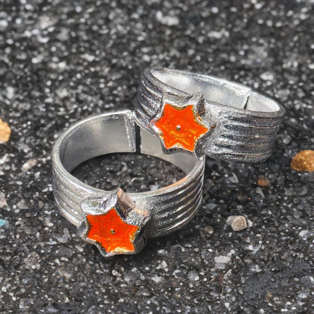 German Silver Adjustable Ring with orange Crystal Star Design, Textured Band, Contemporary Style