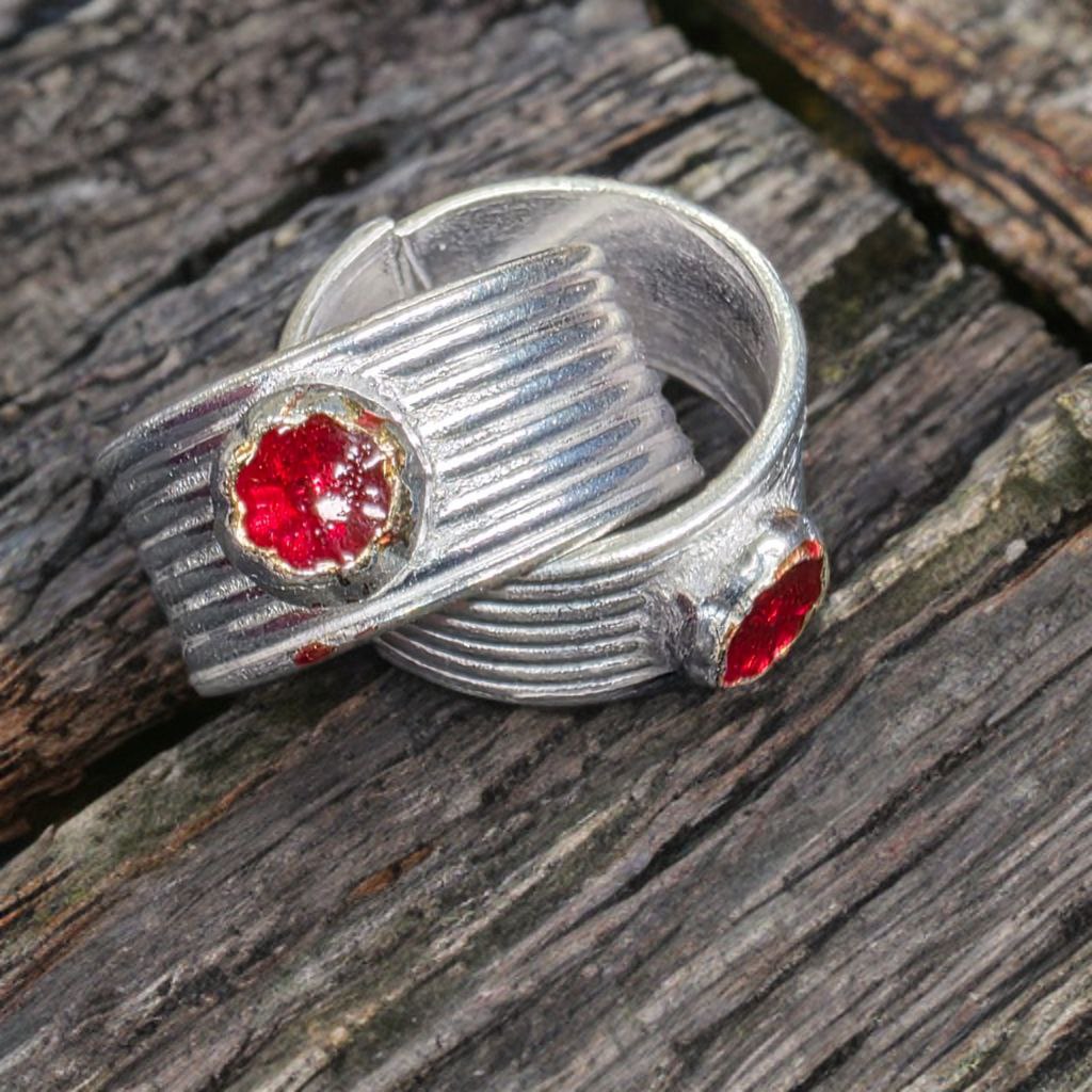 GERMANSILVERS Toe Ring Set with Red Stone, Ribbed Design, Adjustable Size, Pack of 2