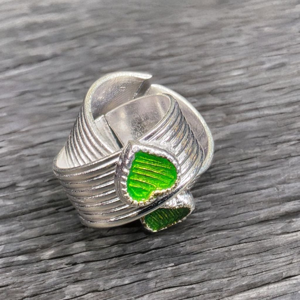 GERMANSILVERS Adjustable Toe Rings Set, Heart Shape Green Enamel Design, German Silver Band, Pack of 2