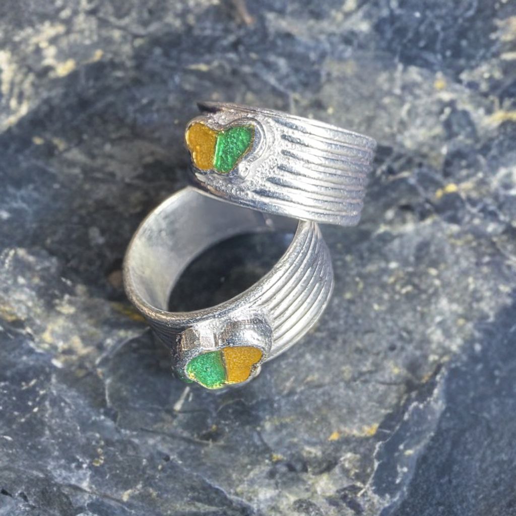 GERMANSILVERS Butterfly Toe Ring, Adjustable Size, Green and Yellow Enamel Design, Contemporary Style