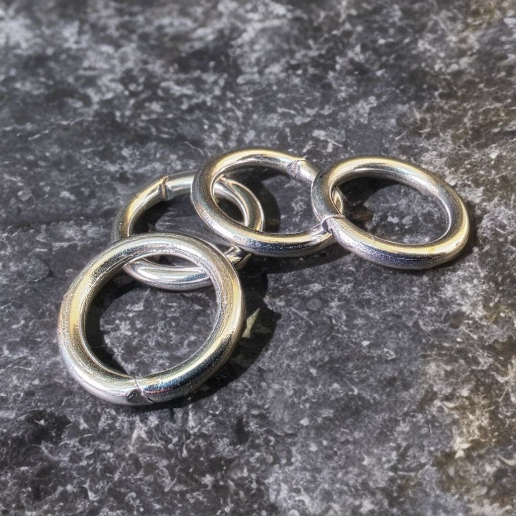 Bold GERMANSILVERS plain Toe Ring, Adjustable Size, Pink and Coral Enamel Design, Contemporary Style