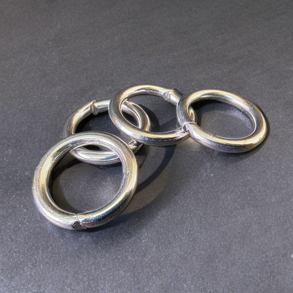 Bold GERMANSILVERS plain Toe Ring, Adjustable Size, Pink and Coral Enamel Design, Contemporary Style