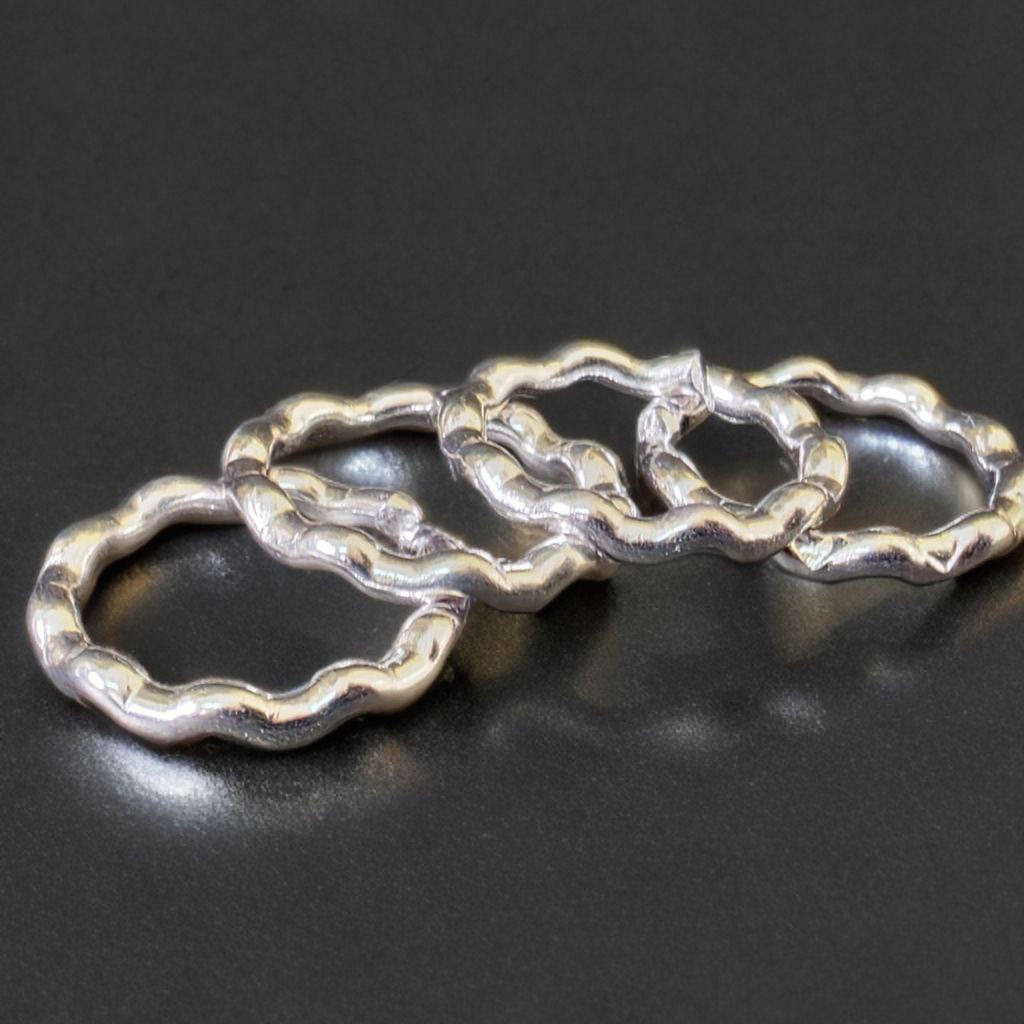 Handcarfted bended Toe Ring, GERMANSILVERS Plated, plain, Adjustable Size, Vintage Style