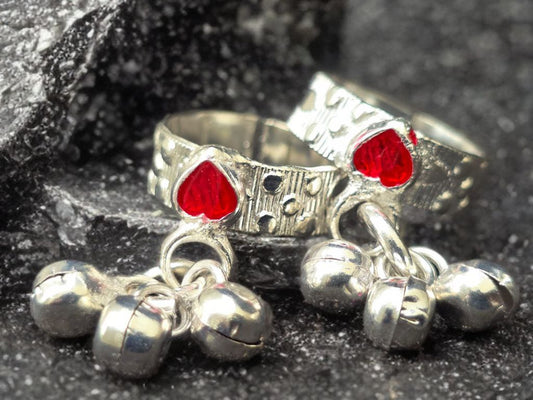 GERMANSILVERS Toe Ring with Red Enamel Hearts and Bell Charms
